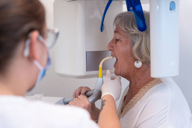 Best Emergency Care for Gum Disease in San Diego, CA